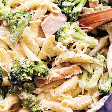 Pasta con Broccoli with Chicken