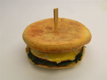 Breakfast Muffin- Spinach, egg, cheese and relish (V)
