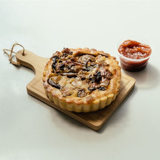 Individual Caramelized Onion & Mushroom Quiche (VEG) - At Home Meal