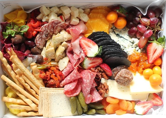 Share Grazing Box (serves approximately 10) (DEL)