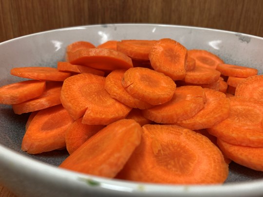 Carrot sliced 2mm 1Kg