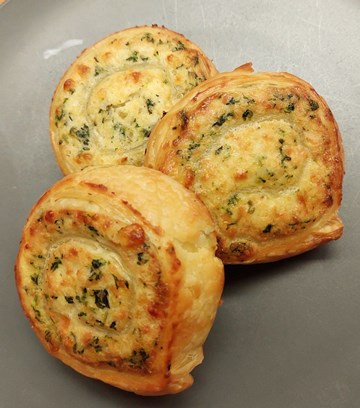 Spinach and Ricotta Scroll