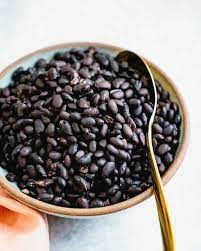 Healthy Handfuls canned black beans - no or low salt, sugar, fat