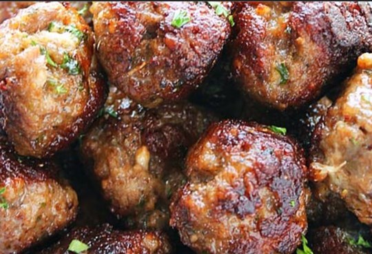 Cocktail Veal & Pork Balls With Dipping Sauce - 40 Pieces